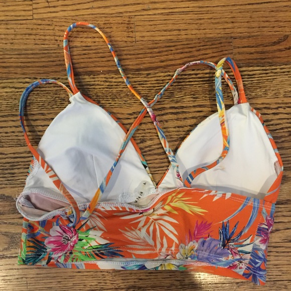 Vitamin A bikini top  🌸 3 for $25 - Picture 2 of 2